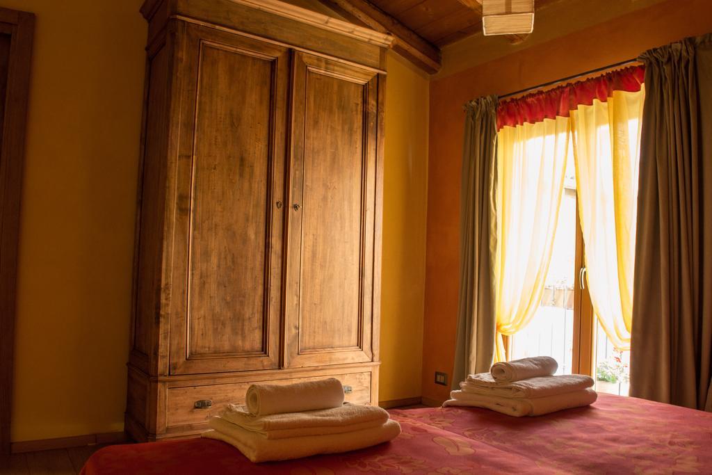Holiday Home Ca' Del Cinema Mombercelli Δωμάτιο φωτογραφία